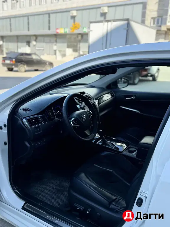 Toyota Camry, 2016 года