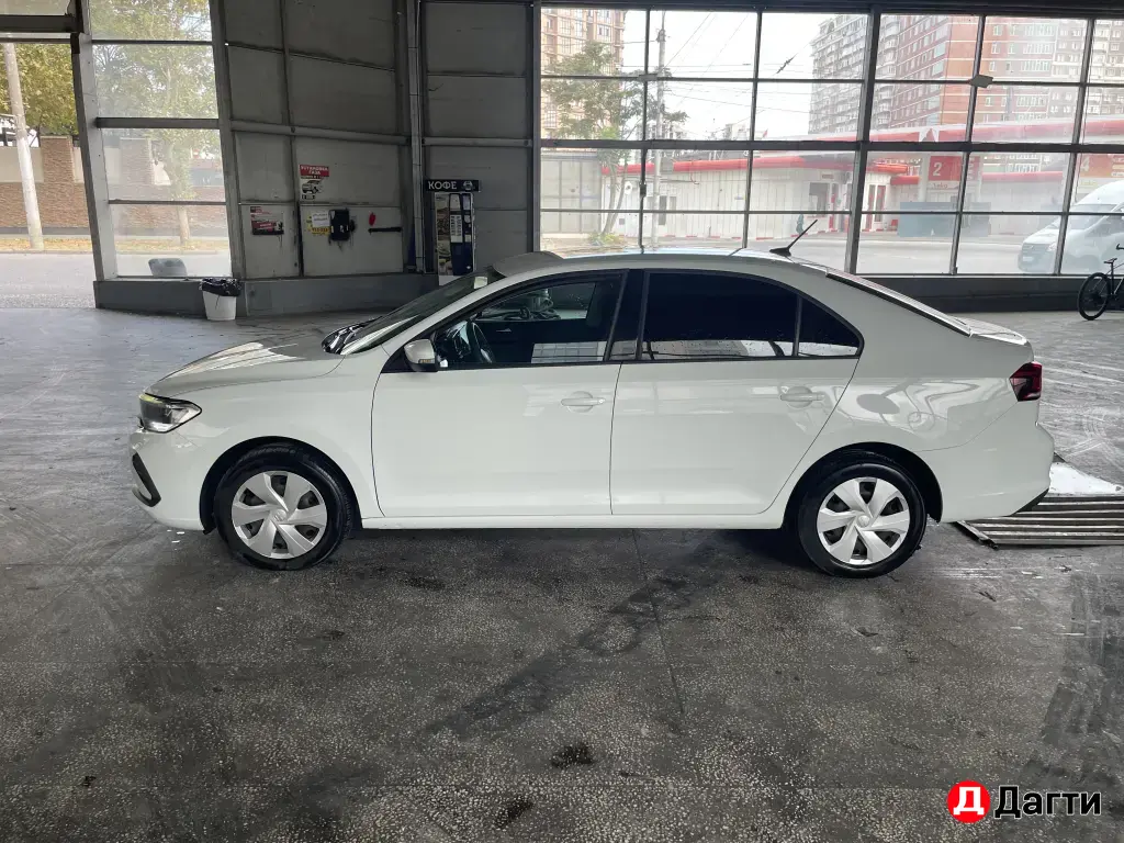 Volkswagen Polo, 2021 года