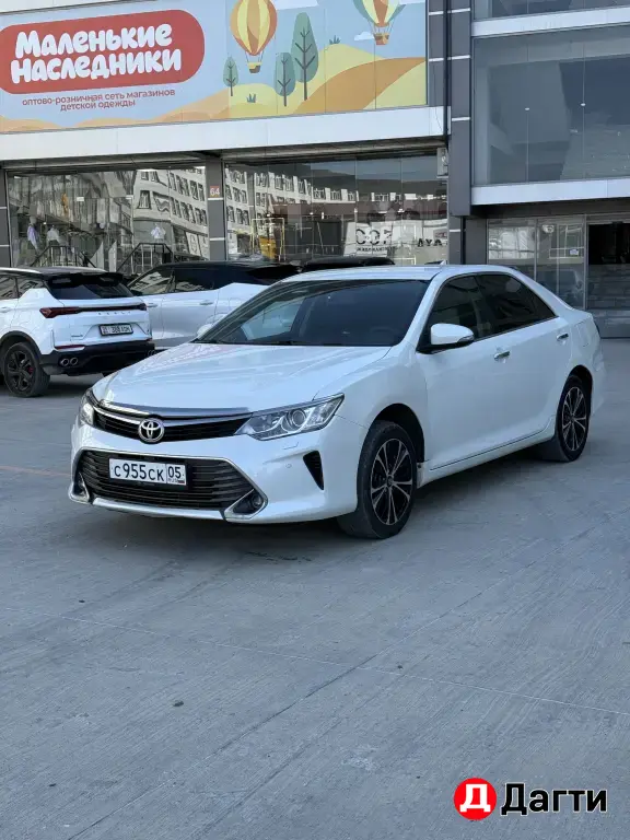 Toyota Camry, 2016 года