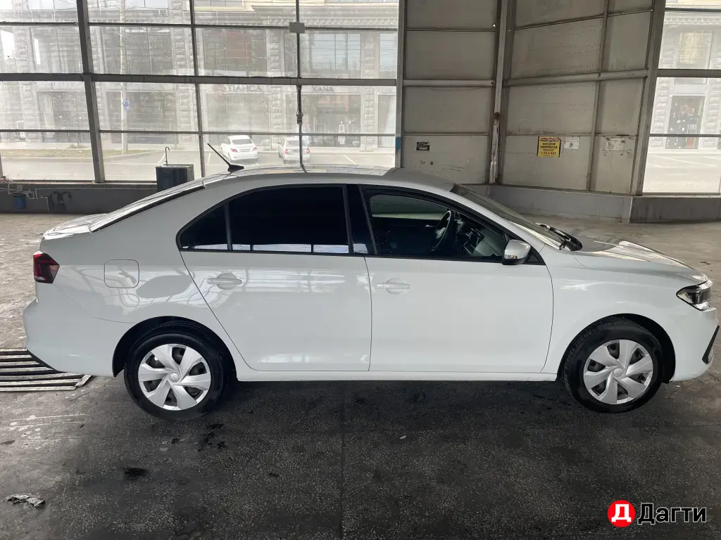 Volkswagen Polo, 2021 года