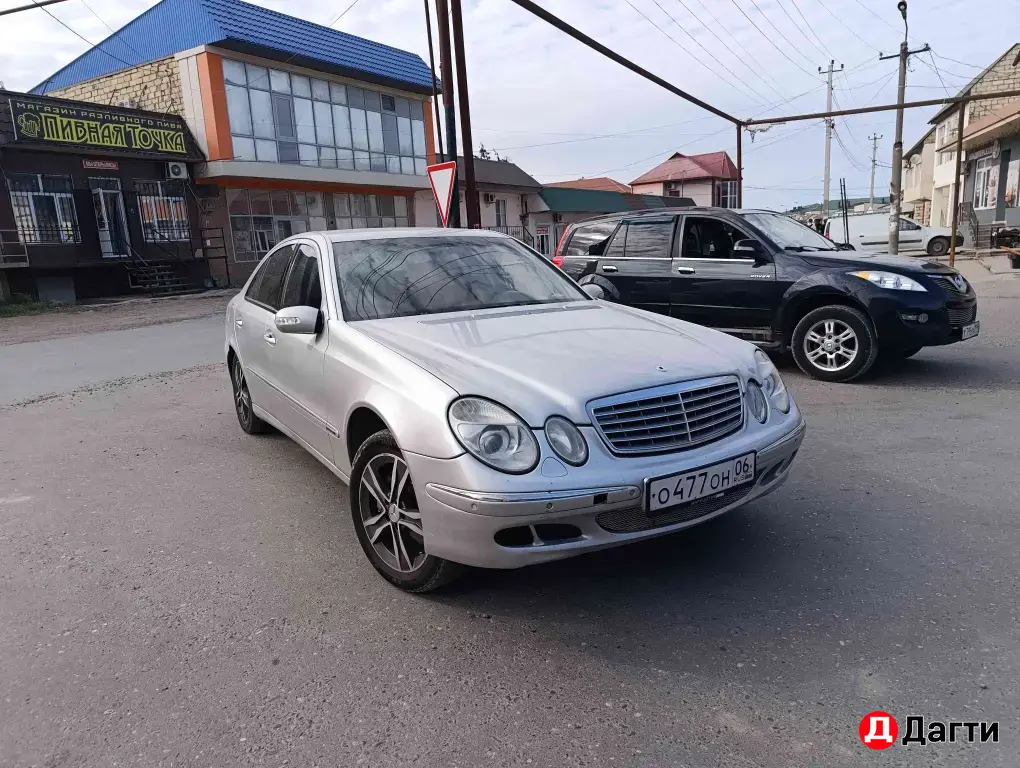 Mercedes-Benz E-Класс, 2003 года