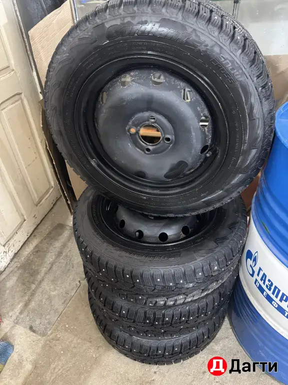 Продам зимние колеса R15