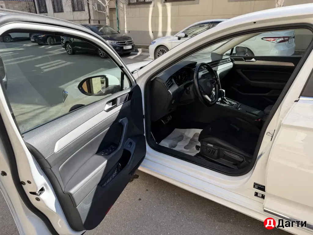 Volkswagen Passat, 2018 года