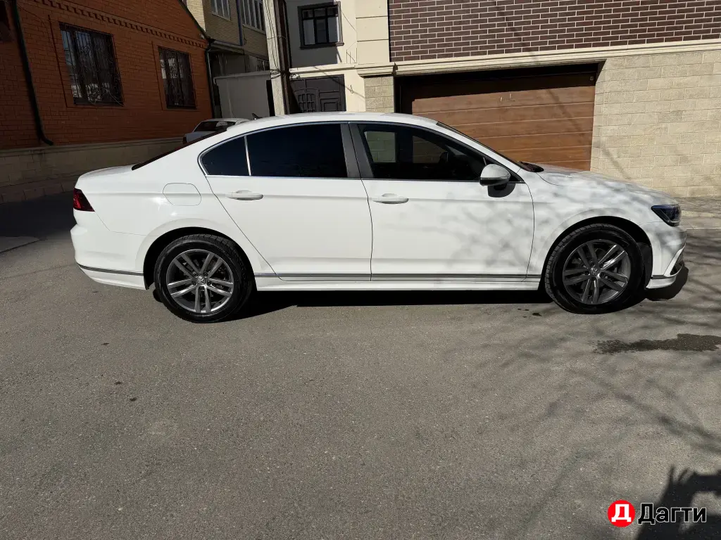 Volkswagen Passat, 2018 года
