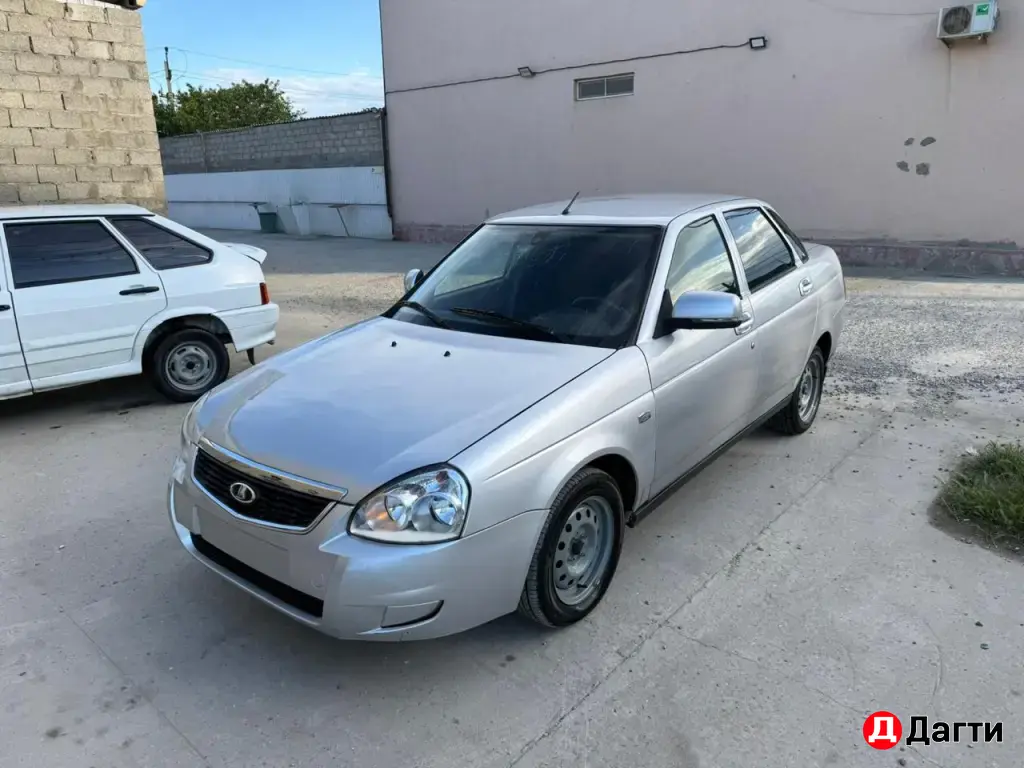 LADA (ВАЗ) Priora, 2012 года