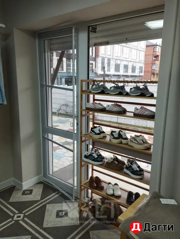 Сдается коммерческое помещение 50 м2в центре города по улице Аскерханова дом 12на 1 этаже трехэтажногодома