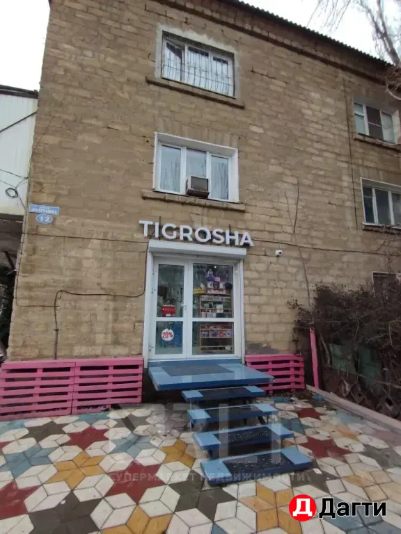 Сдается коммерческое помещение 50 м2в центре города по улице Аскерханова дом 12на 1 этаже трехэтажногодома