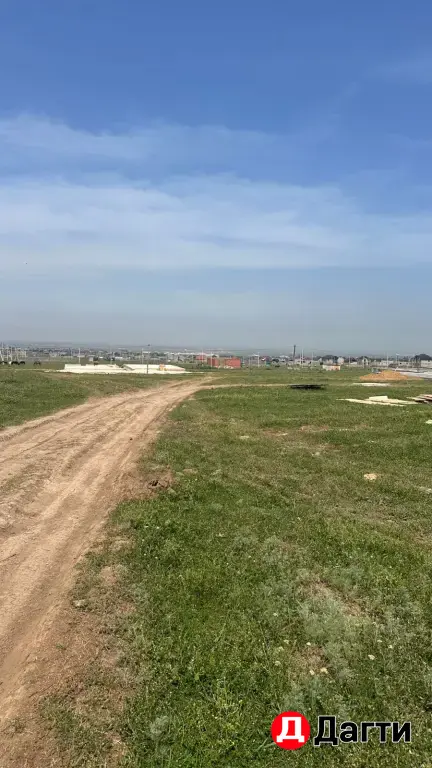 Продам участок в Ленинкенте с зеленкой ✅