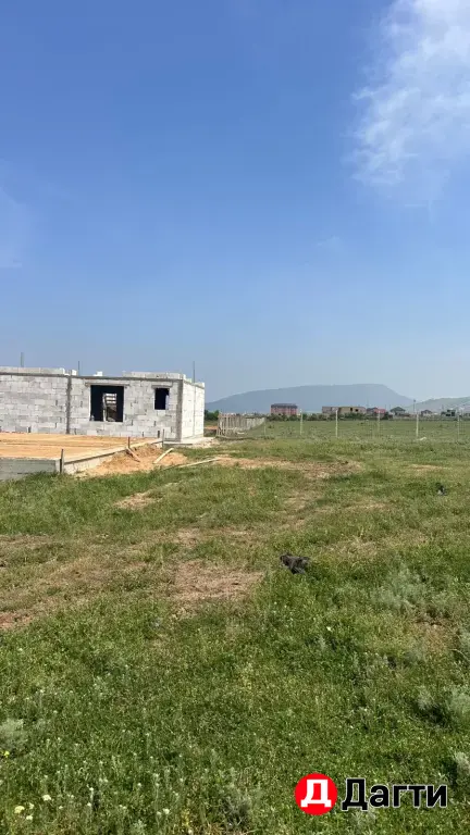 Продам участок в Ленинкенте с зеленкой ✅