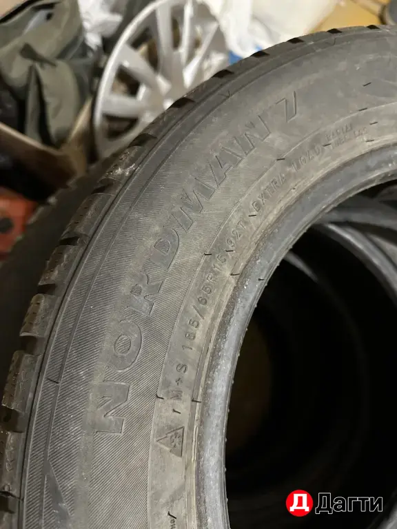 Резина зимняя 185/65R15