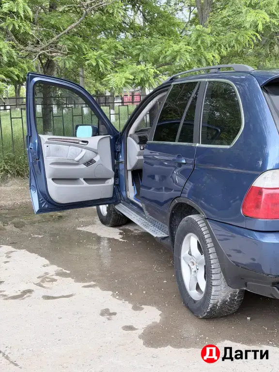 BMW X5, 2000 года