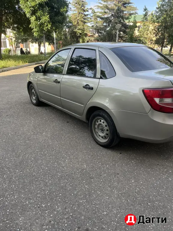 LADA (ВАЗ) Granta, 2013 года