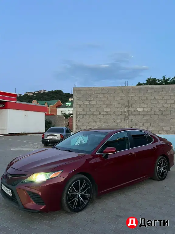 Toyota Camry, 2017 года