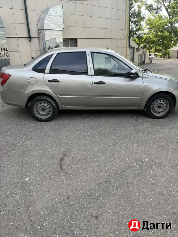 LADA (ВАЗ) Granta, 2013 года