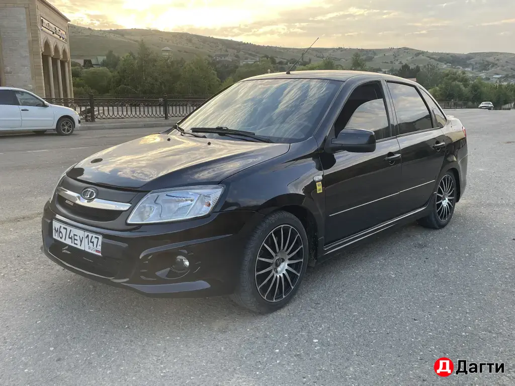 LADA (ВАЗ) Granta, 2013 года