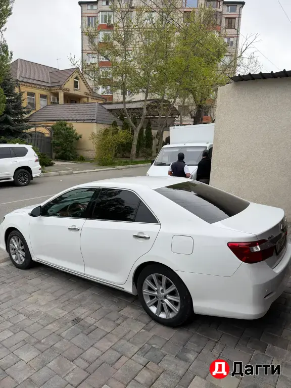 Toyota Camry, 2013 года