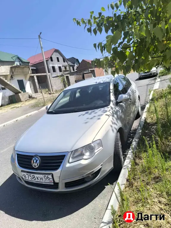 Volkswagen Passat, 2010 года