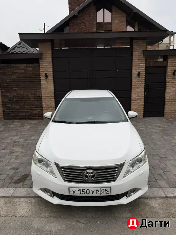 Toyota Camry, 2013 года