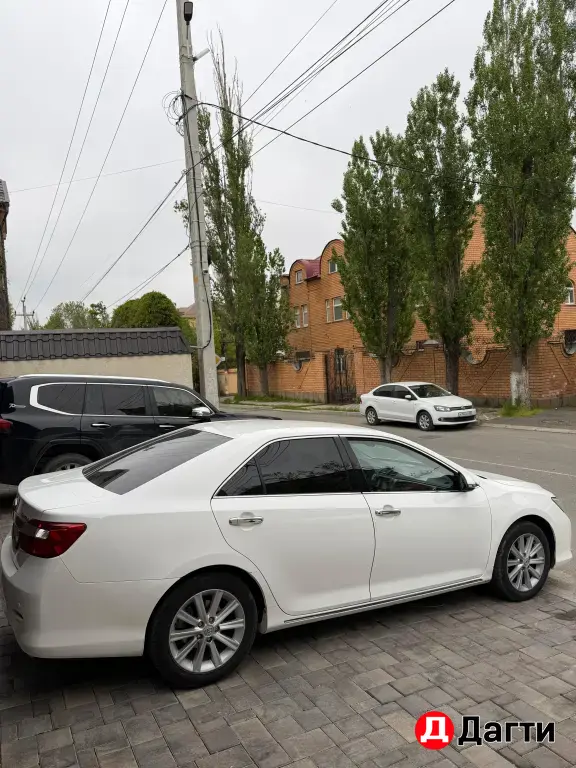 Toyota Camry, 2013 года