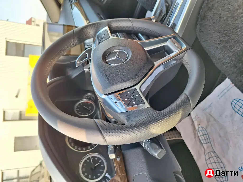 Mercedes-Benz E-Класс, 2011 года