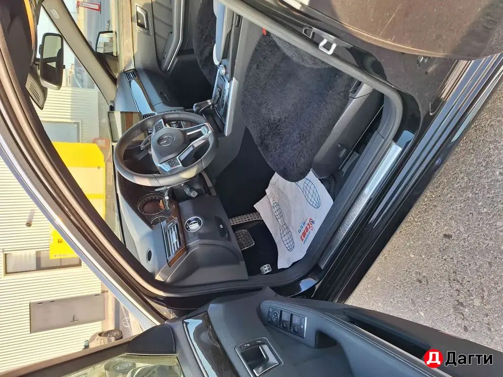 Mercedes-Benz E-Класс, 2011 года