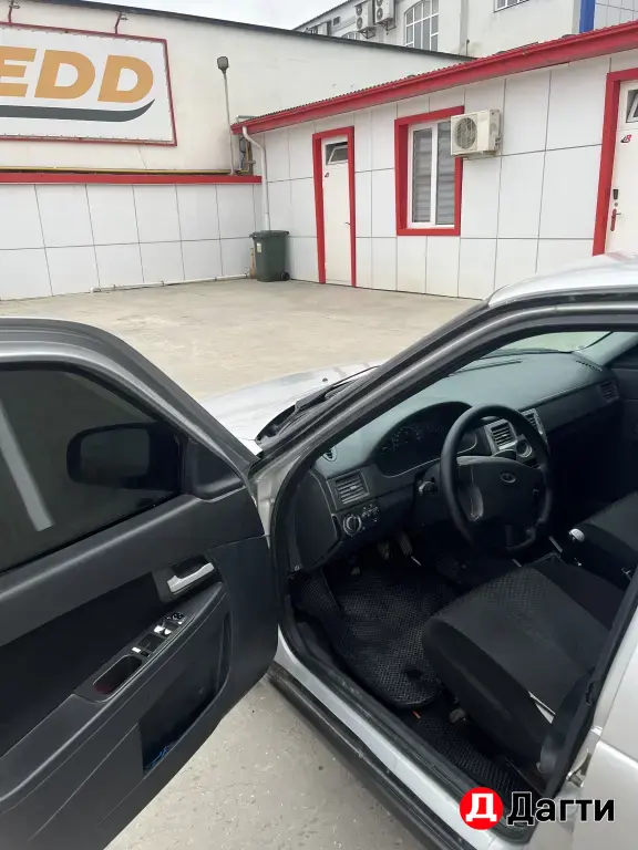 LADA (ВАЗ) Priora, 2011 года