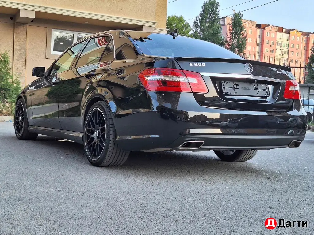 Mercedes-Benz E-Класс, 2011 года