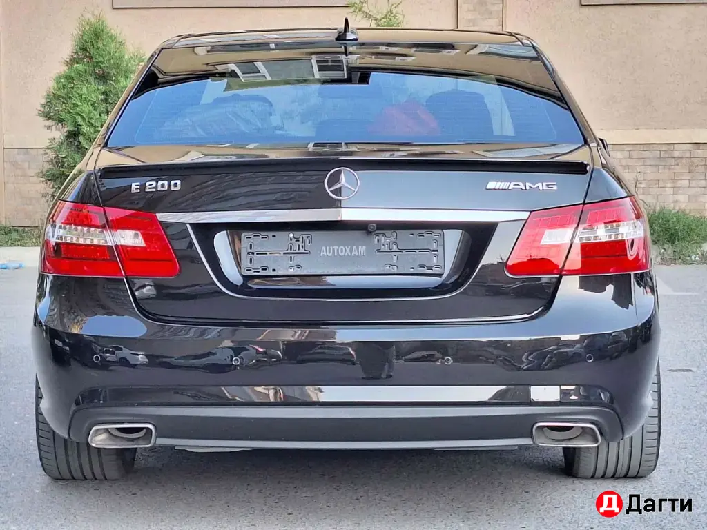 Mercedes-Benz E-Класс, 2011 года