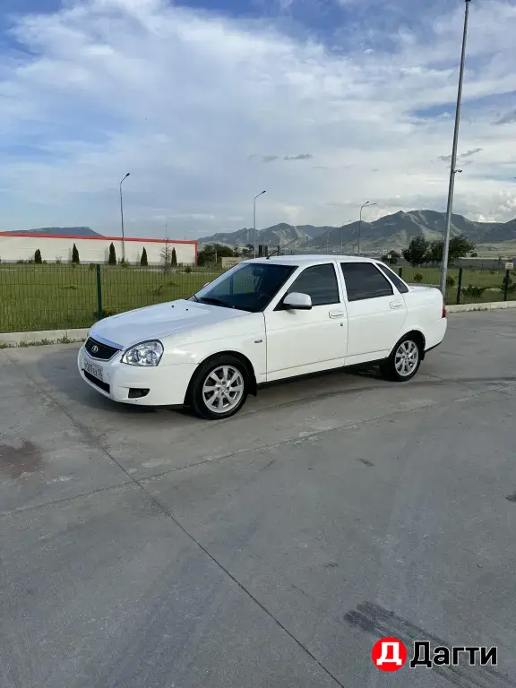 LADA (ВАЗ) Priora, 2011 года