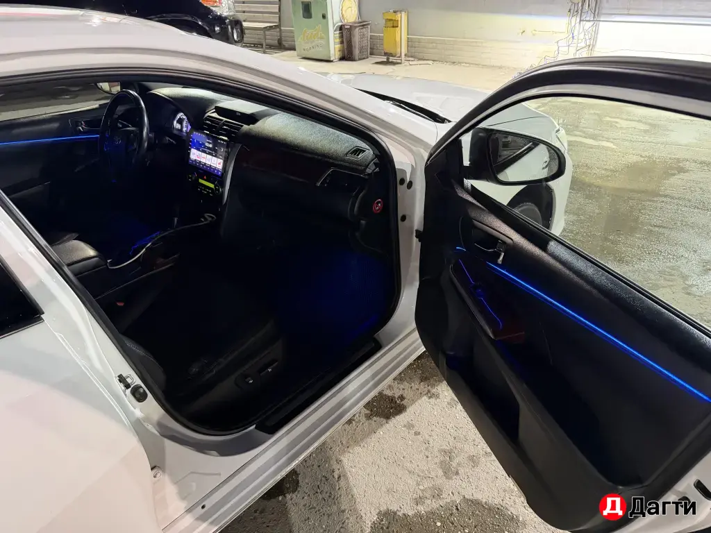 Toyota Camry, 2014 года