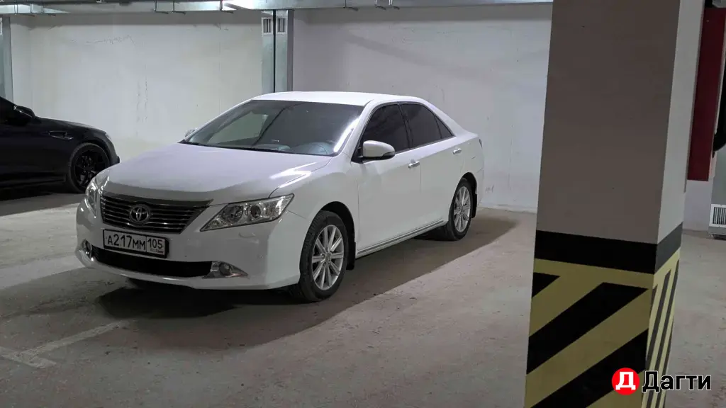 Toyota Camry, 2013 года