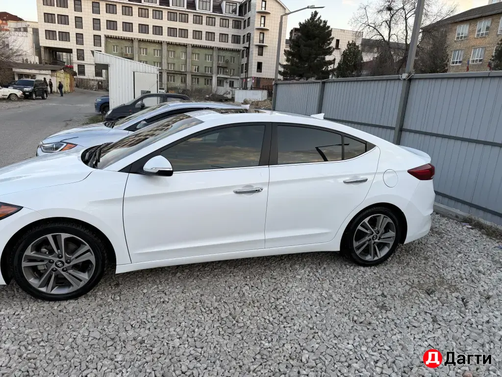 Hyundai Elantra, 2017 года