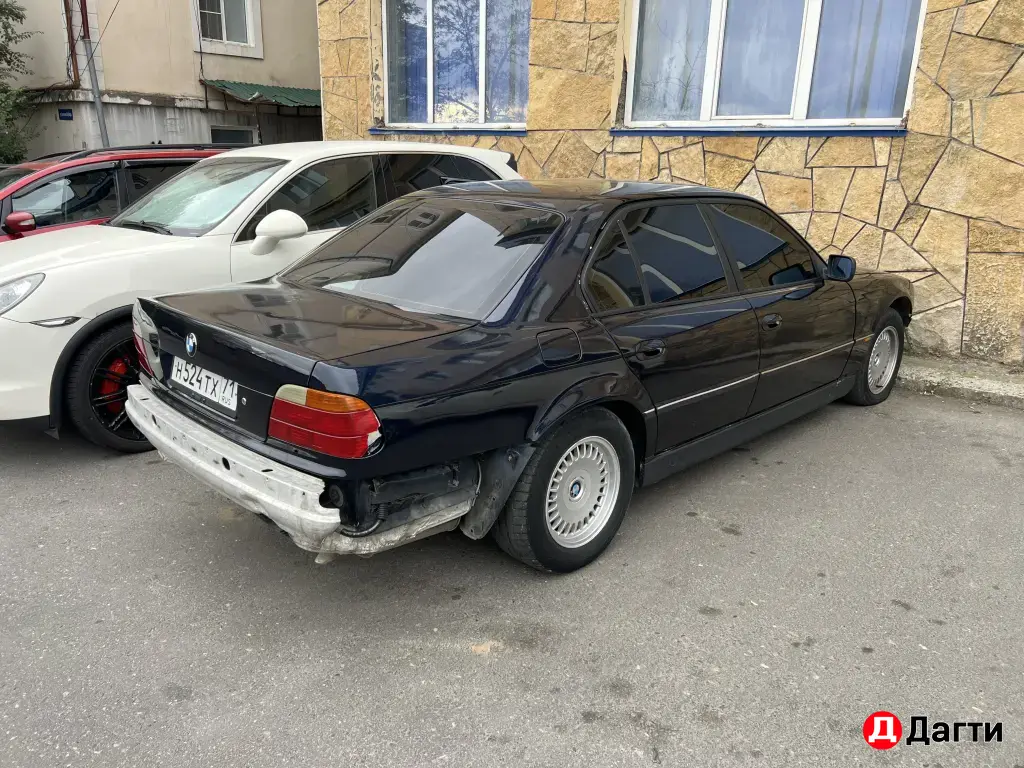 BMW 7 серии, 1996 года