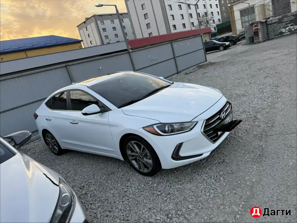 Hyundai Elantra, 2017 года