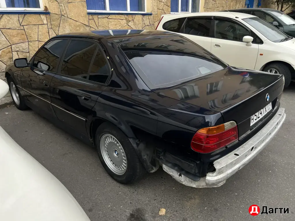BMW 7 серии, 1996 года
