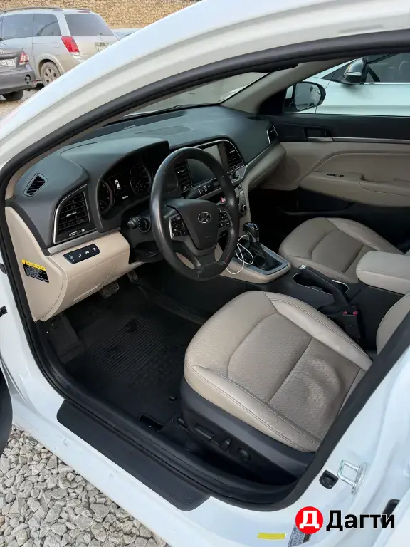 Hyundai Elantra, 2017 года