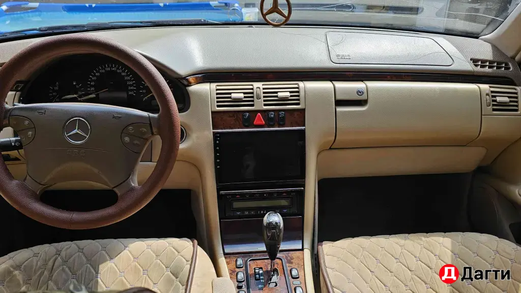 Mercedes-Benz E-Класс, 2001 года