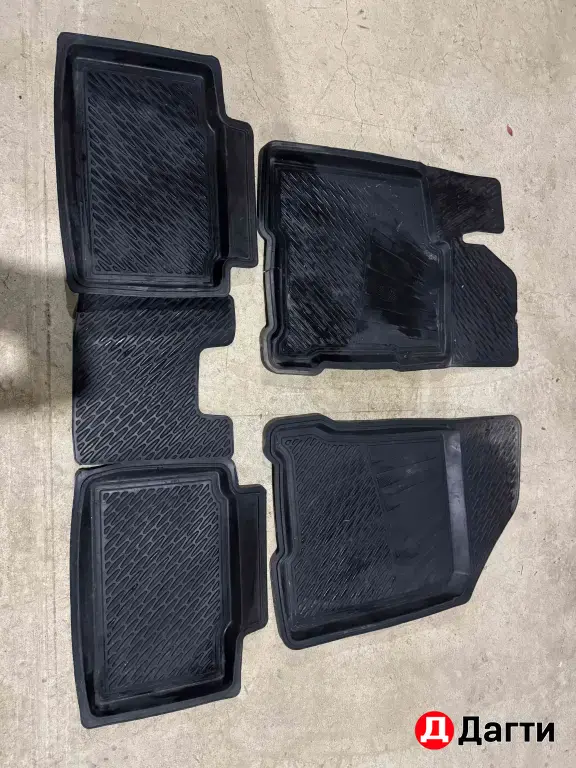 Полики на Tayota Camry 2.5