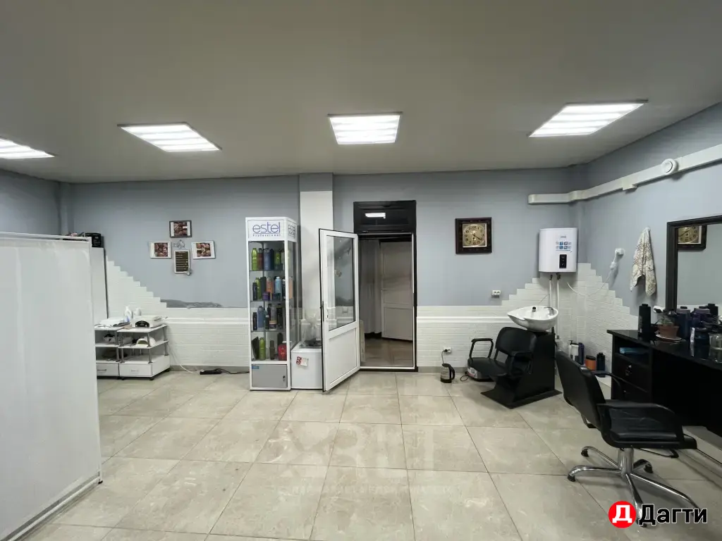 Продается коммерческое помещение площадью 50 м2 по улице Гапцахский тупик 2