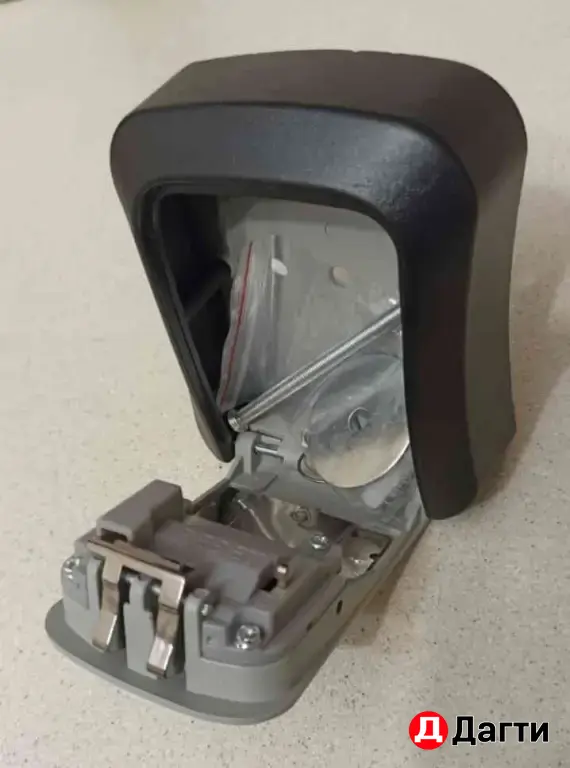 сейф/ключница металлическая