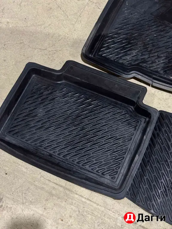 Полики на Tayota Camry 2.5