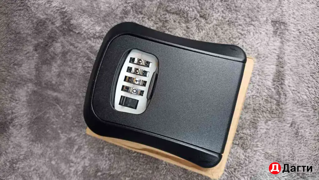 ключница металлическая