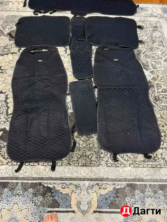 Чехлы на сиденья на Land Cruiser 200