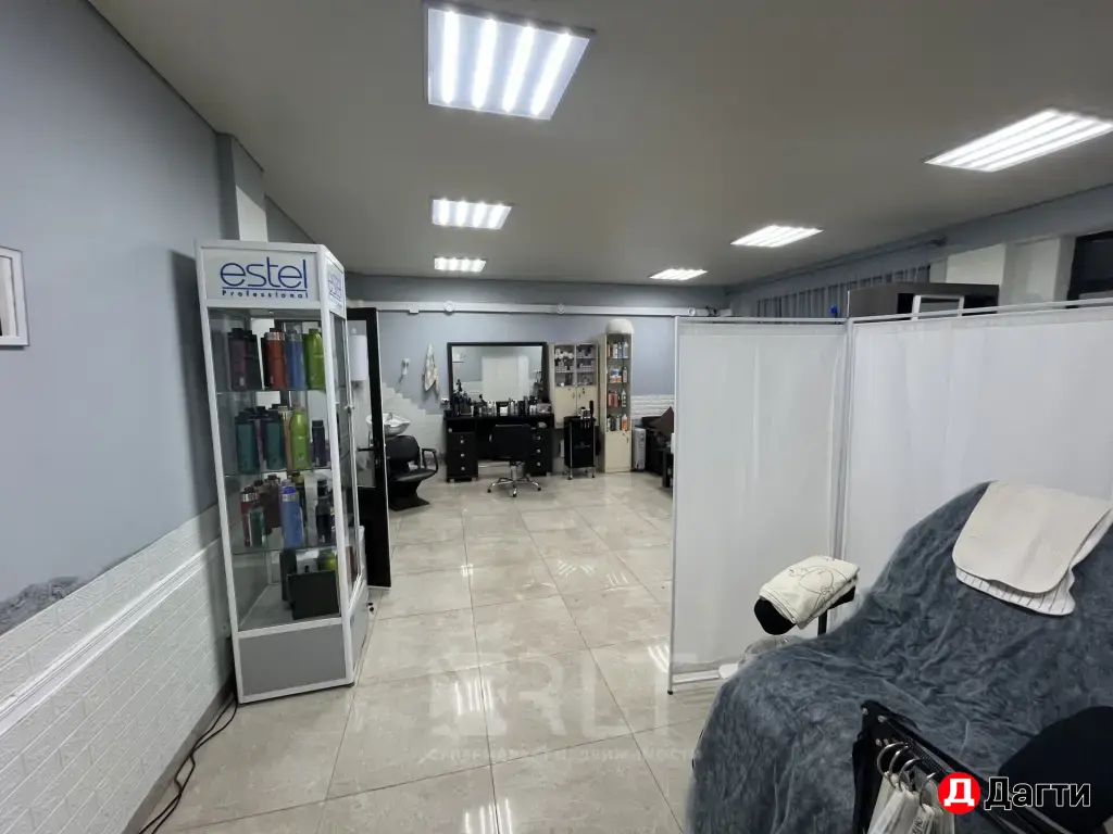 Продается коммерческое помещение площадью 50 м2 по улице Гапцахский тупик 2
