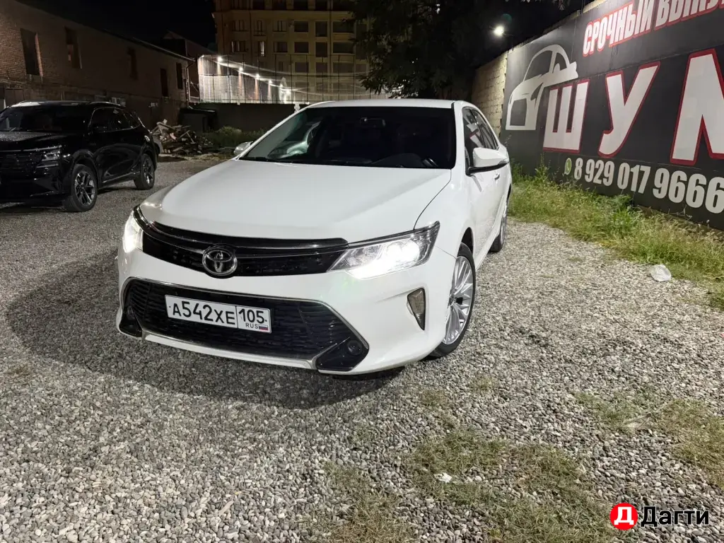 Toyota Camry, 2017 года