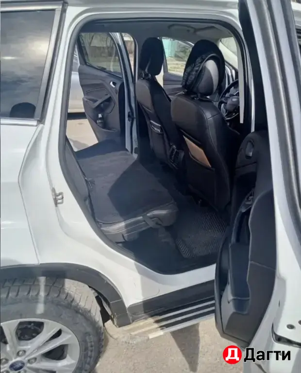 Ford Kuga, 2017 года